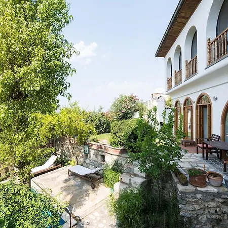 Ferienhaus St John's House With Private Pool, Gardens & Sauna