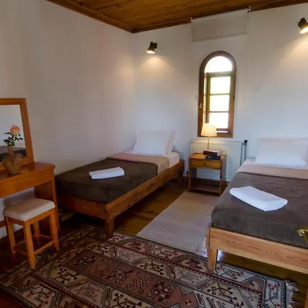 بيت للعطل St John's House With Private Pool, Gardens & Sauna *