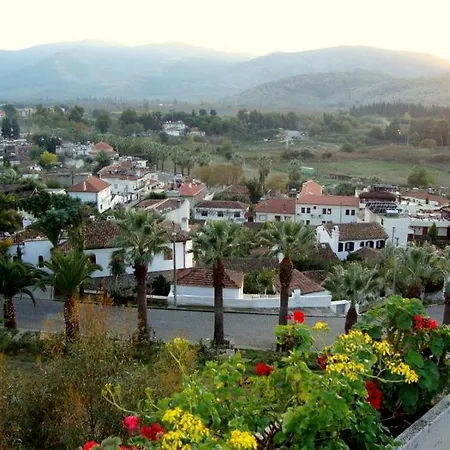 St John's House With Private Pool, Gardens & Sauna Ferienhaus Selçuk