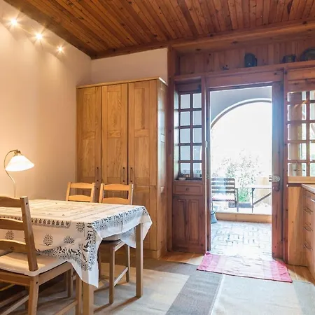 St John's House With Private Pool, Gardens & Sauna سلجوك